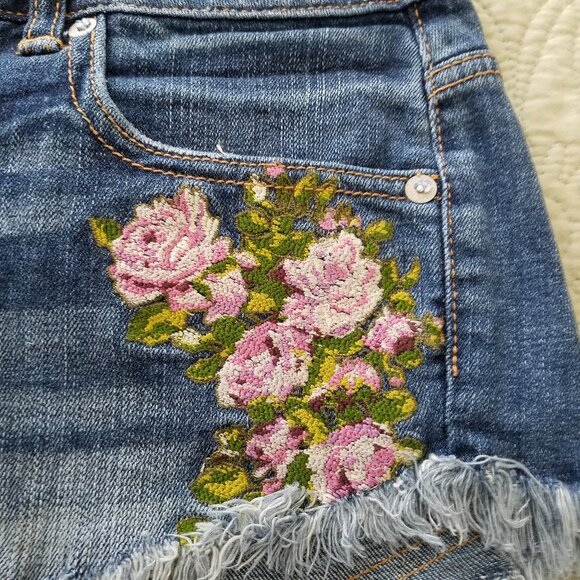 AMERICAN EAGLE Low Ride Raw Hem Embroidered Floral Denim Shorts - Picture 3 of 8